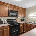Big Boulder Mountain 10 Min Walk Vacation Home